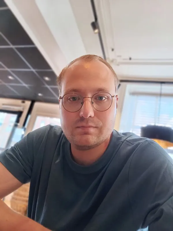 Victor Grösser, AI architect & developer Victor Grösser, AI architect & developer